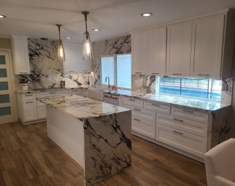Kitchen Full Quartz Backsplash