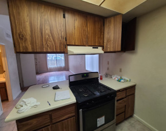 Kitchen-Prefab-Before-Gray-Shaker-1-3